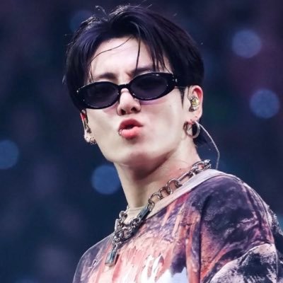 any⁷⟡ vai ver o bts's profile picture