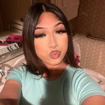LEXAH♛'s profile picture