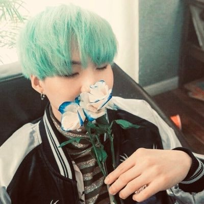 anna⁷ | LAMRON's profile picture