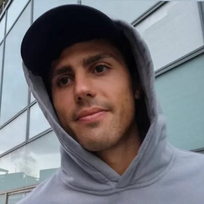 juniiola's profile picture