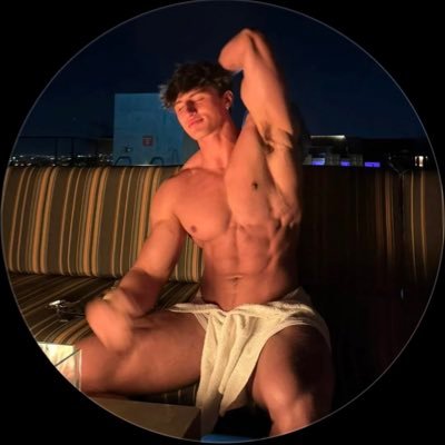 HUNTER's profile picture