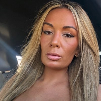 𝐋𝐨𝐮𝐢𝐬𝐞's profile picture