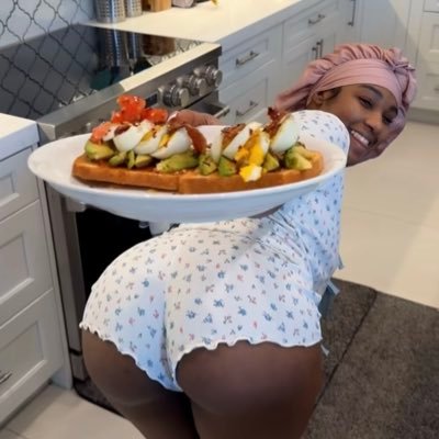 wordscntexpain's profile picture