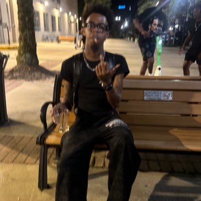 uziiprivate's profile picture