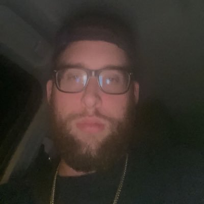 SportsLayDown's profile picture