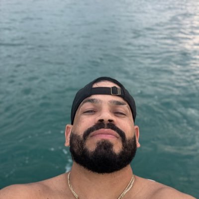 J Ó S E AM B L E🃏's profile picture