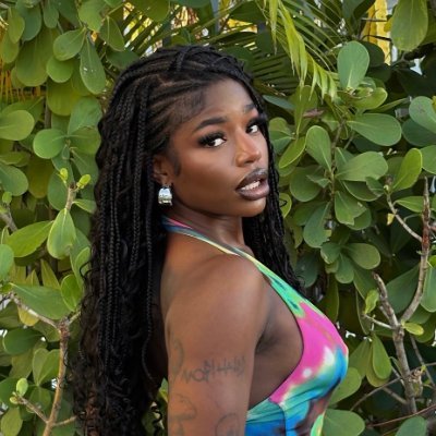 mayblushh's profile picture