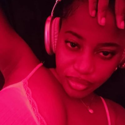 Crashoutells🫧🎀's profile picture