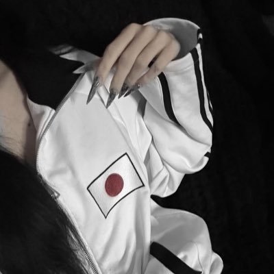 c's profile picture