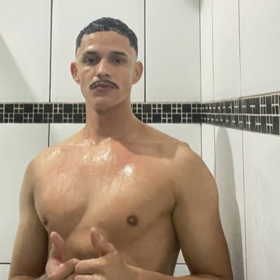 celinhoq12's profile picture