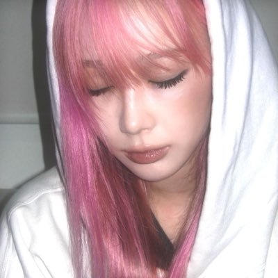 areY0Ualive's profile picture