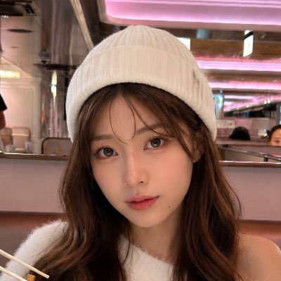 m's profile picture
