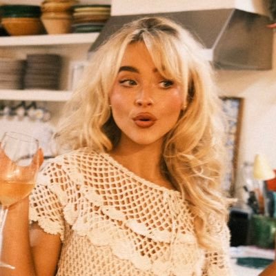 𝘤𝘦𝘭 🧁🐾's profile picture