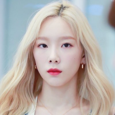 𓍼's profile picture