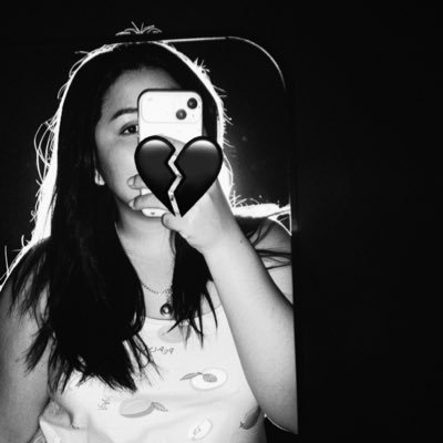 P's profile picture