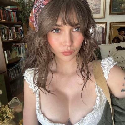 Female Allure's profile picture