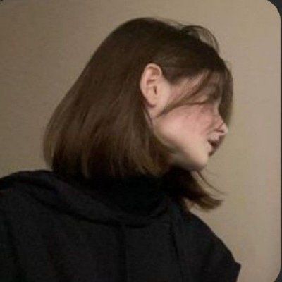 r.🍂's profile picture