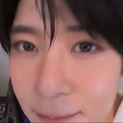 툐툐's profile picture
