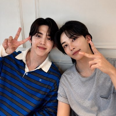 𝗐𝖾𝗇𝗂 𝗅𝗏𝗌 𝗌𝗁𝗎𝖺 — ୨୧ 𝗩𝟴 𝗨𝗡𝗜𝗧/𝗣𝗜𝗖𝗛𝗘𝗢𝗟𝗜𝗡/𝗬𝗝𝗝𝗛 ୨୧ ᰔᩚ's profile picture