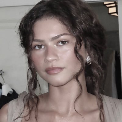 g ✶ met z! 7's profile picture