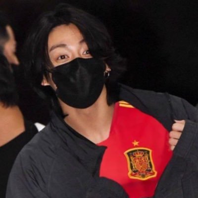 sara⁷ is fucking depressed after seeing bts!🍓's profile picture
