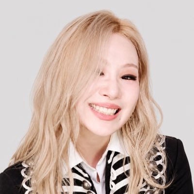 2NE1Chaerry's profile picture