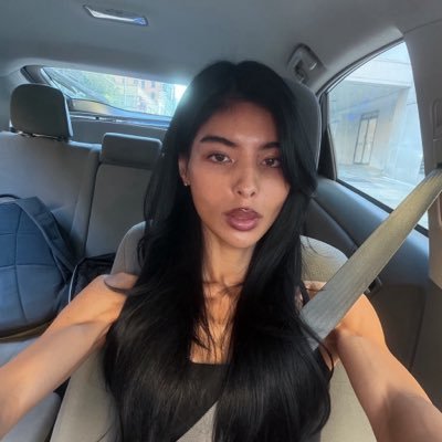 darlingube's profile picture
