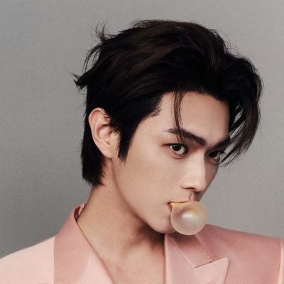 🍓 strawberrymoon 🐷🦋🐮's profile picture