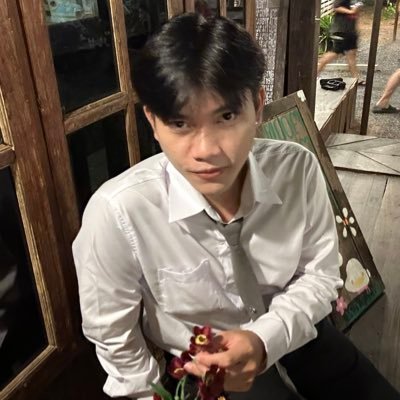 WutKha49194's profile picture