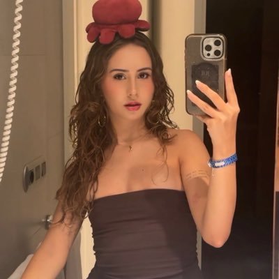 MiriamQuntana's profile picture