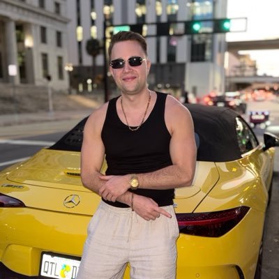 YoungAlphaTapes's profile picture
