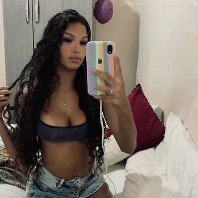 victoria almeida's profile picture