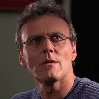 han 🦖🎱's profile picture