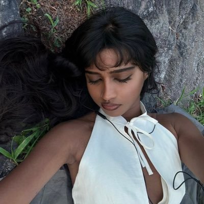 flyestdesi's profile picture