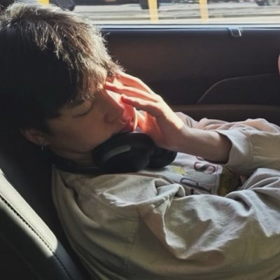 ۫'s profile picture
