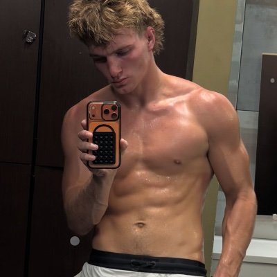 master j's profile picture