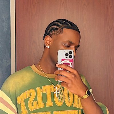 DamnEzzy's profile picture