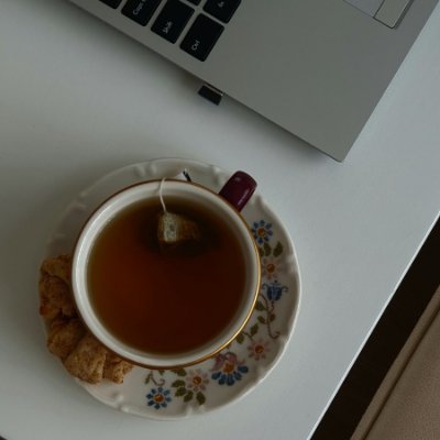 spill the tea's profile picture