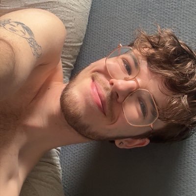 epidamien's profile picture