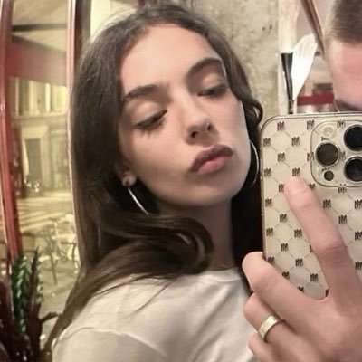 anna vió a bts's profile picture