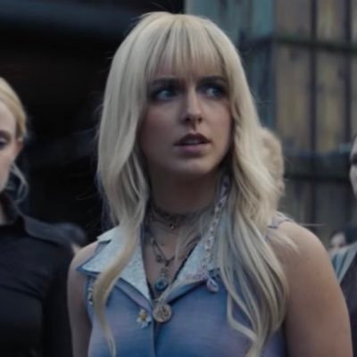 lucy's profile picture