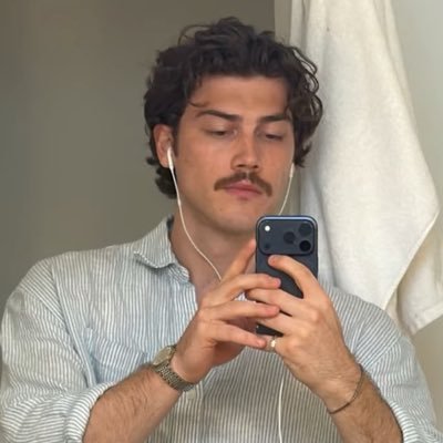 clara's profile picture