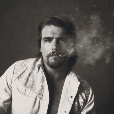 Gavin Adcock Music's profile picture