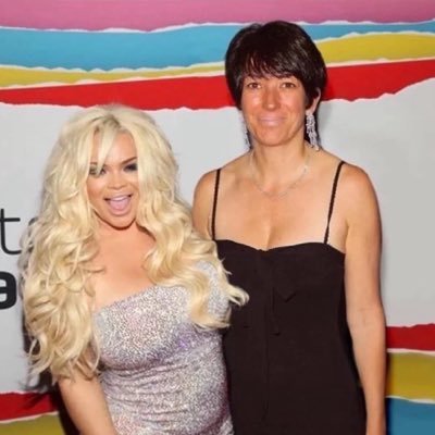 clockteautwins's profile picture