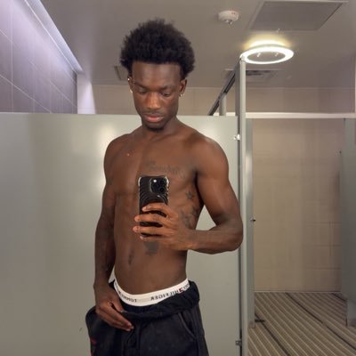 himfineshyt🐎's profile picture