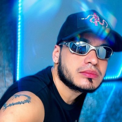 A L E J A N D R O 's profile picture