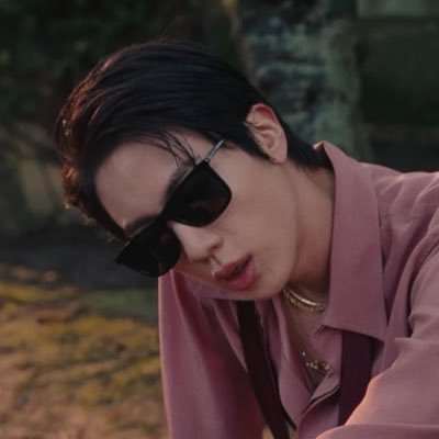 Shil💜seeing BTS's profile picture