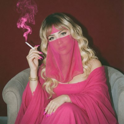 Queen E 🕸️'s profile picture