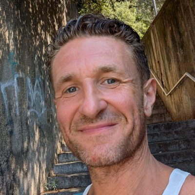 apollobest77's profile picture