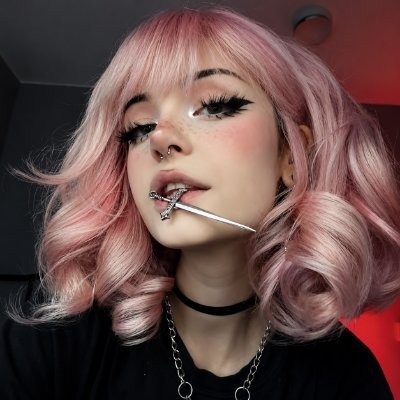 HeyElara7's profile picture